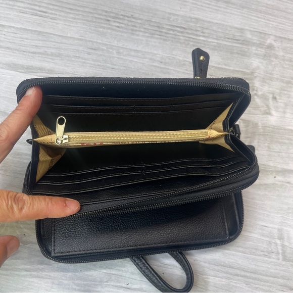 Stone Mountain Accessories Black Embossed  Tooled Faux Leather Double Zip Wallet - Picture 9 of 12